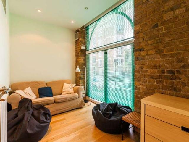 Flat for rent in The Borough, Isle Of Man