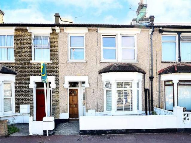 Flat for sale in Greenwich, East Greenwich