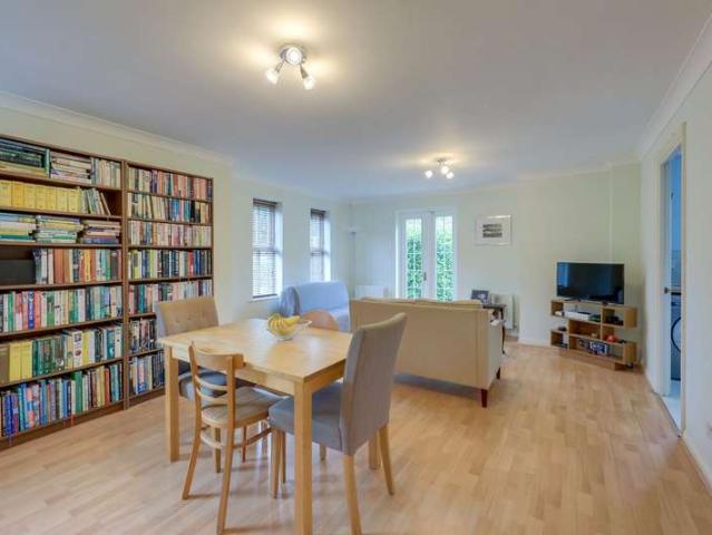 Flat for sale in London Borough of Lewisham, Greater London