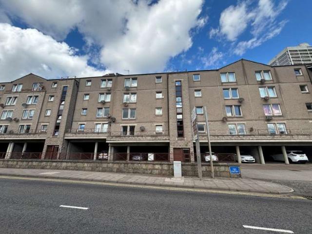 Flat for sale in Ballindoch, Scotland
