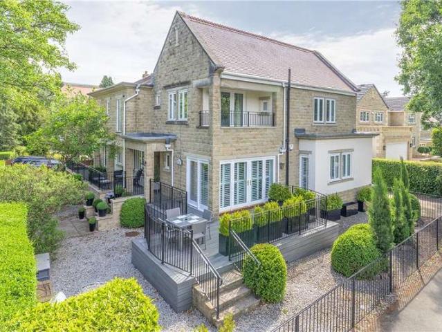 Flat for sale in Ilkley, West Yorkshire