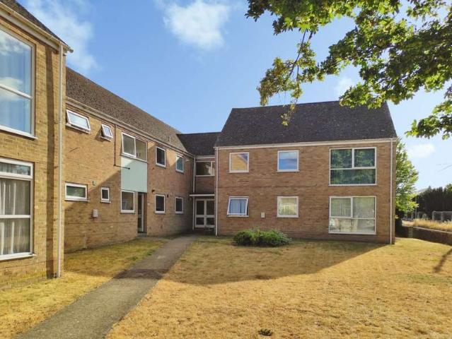 Flat for rent in Black Bourton, Oxfordshire
