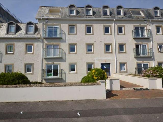 Flat for sale in Seaton, Budlake