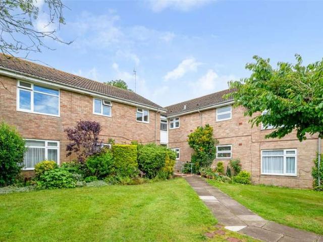 Flat for sale in Chichester, Littlecote
