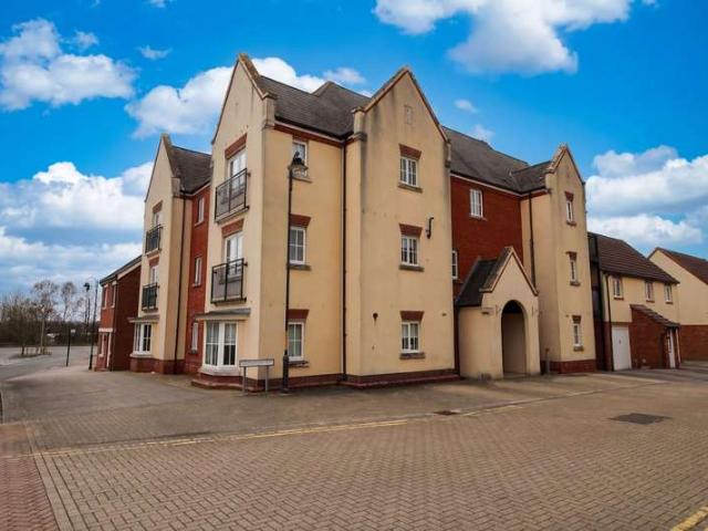 Flat for sale in Repton Park North, Bridgefield