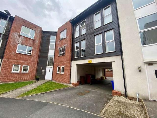 Flat for sale in Georgia, Greater Manchester