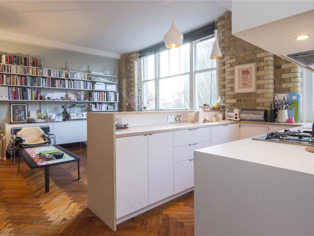 Apartment for rent in Lower Clapton, Greater London