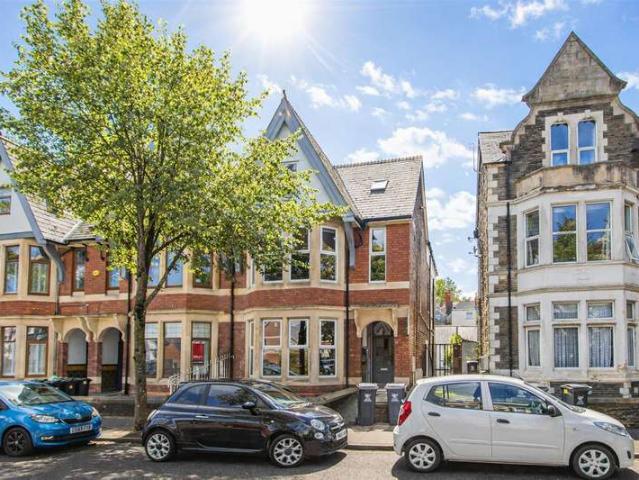 Flat for sale in Penylan, Falcon Lodge