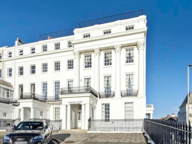 Flat for sale in Brighton Marina Village, Brighton & Hove