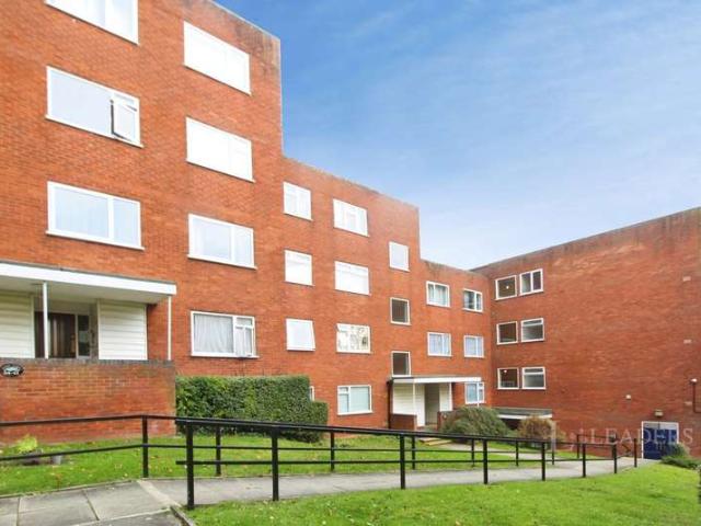 Flat for rent in Spring Park, Luton