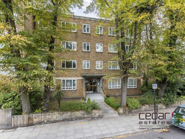 Flat for sale in South Hampstead, Greater London