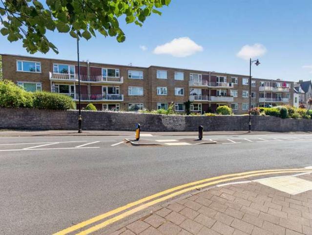 Flat for sale in Penarth Marina, Penarth