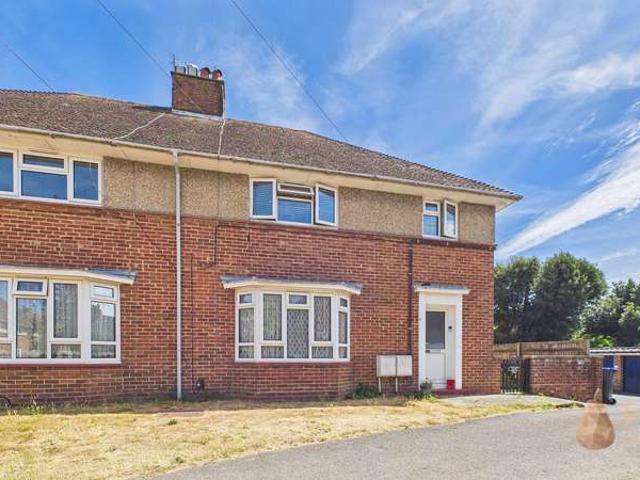 Flat for sale in Worthing, West Sussex