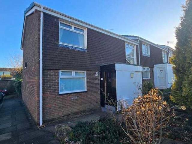Flat for sale in Moorside, Tyne And Wear