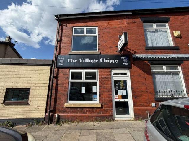 Flat for sale in Greenheys, Greater Manchester