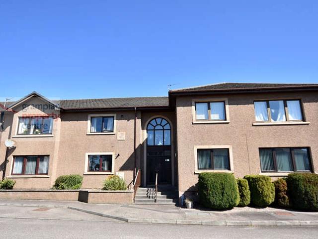 Flat for sale in Elgin, Scotland