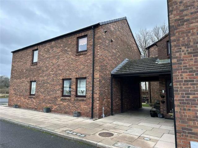 Flat for sale in Wetheral, Scotby