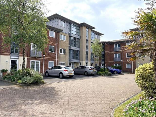 Flat for sale in Fairhaven, Lytham