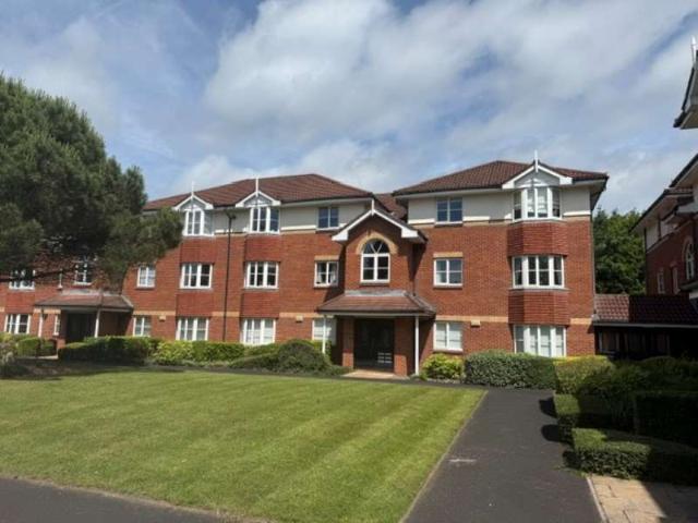 Flat for sale in Colshaw Farm, Wilmslow