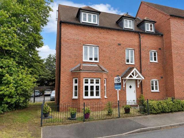 Flat for sale in Stratford-upon-Avon, Alderminster