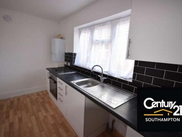 Flat for rent in Hampton Park, City Of Southampton