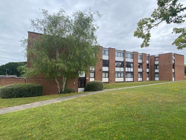 Flat for sale in Oakdale, Poole