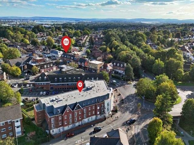 Flat for sale in Broadstone, Poole