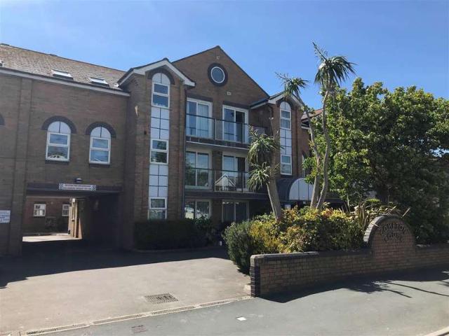 Flat for sale in Weymouth, East Dorset