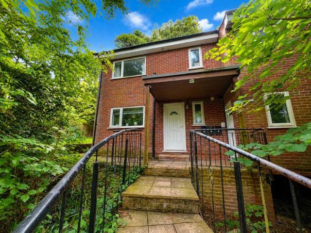 Flat for rent in Bassett Green, City Of Southampton