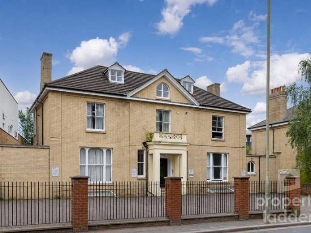 Flat for sale in East Bank, Norfolk
