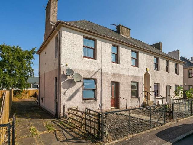 Flat for sale in Tranent, Scotland