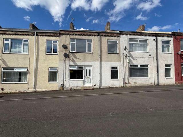 Flat for rent in Whickham, Tyne And Wear