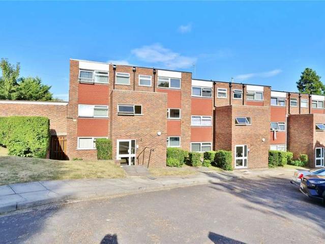 Flat for sale in Westfield, Woking