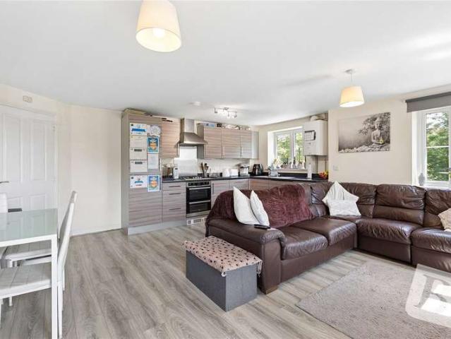 Flat for sale in Harold Hill, Greater London