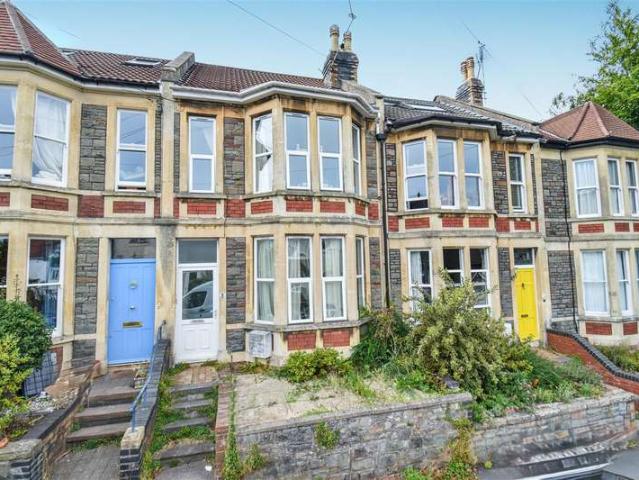 Flat for sale in Feckenham, City Of Bristol