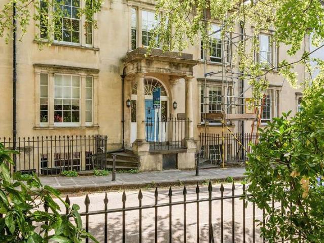 Flat for sale in Hotwells, Feckenham