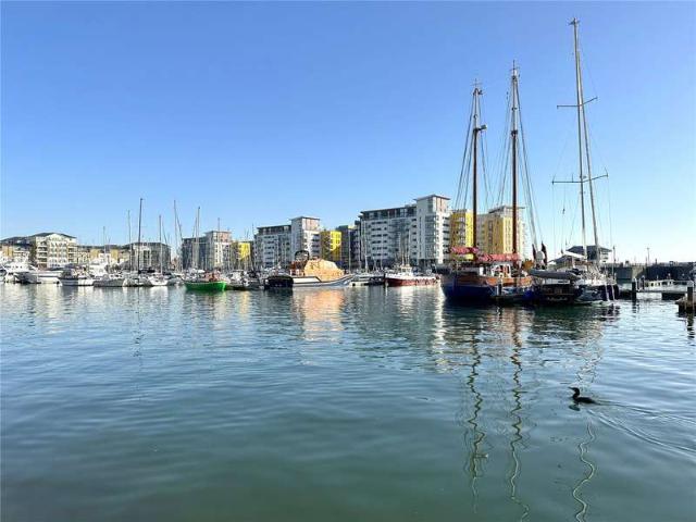 Flat for sale in Sovereign Harbour, Eastbourne