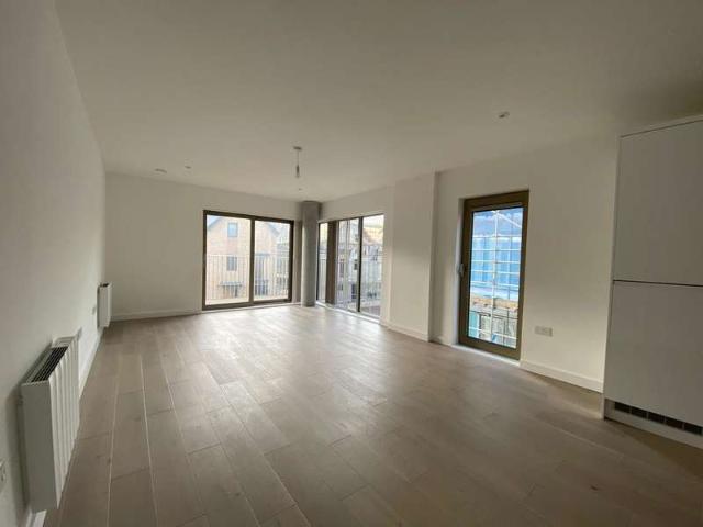Flat for rent in South Ashford, Bridgefield