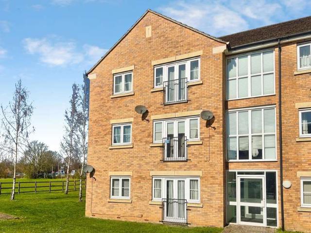 Flat for sale in Elsea Park, South Kesteven