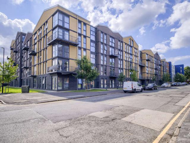 Flat for sale in Calthorpe Fields, West Midlands