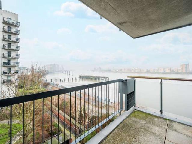 Flat for sale in Thamesmead, Royal Borough of Greenwich
