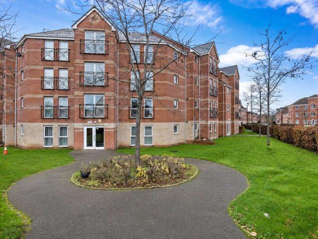 Flat for sale in Ball Hill, West Midlands