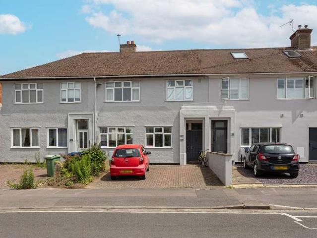 Flat for sale in The Slade, Oxfordshire