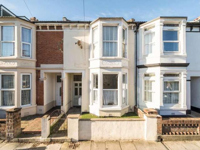Flat for sale in Fratton, City Of Portsmouth