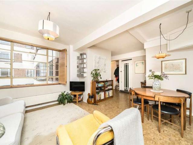 Flat for sale in Clapton, Lower Clapton