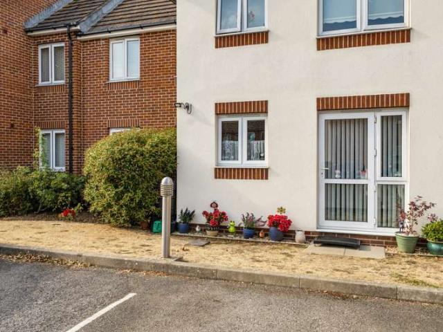 Flat for sale in Clapham, West Sussex