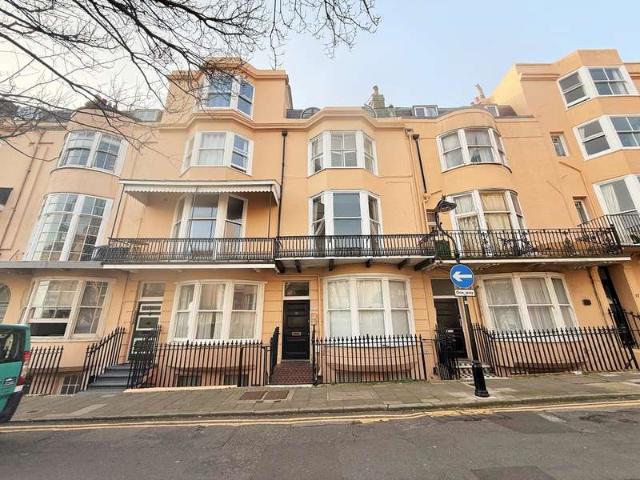 Flat for sale in Brunswick, Brighton & Hove