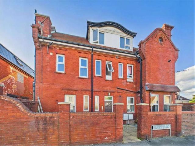 Flat for sale in Bournemouth