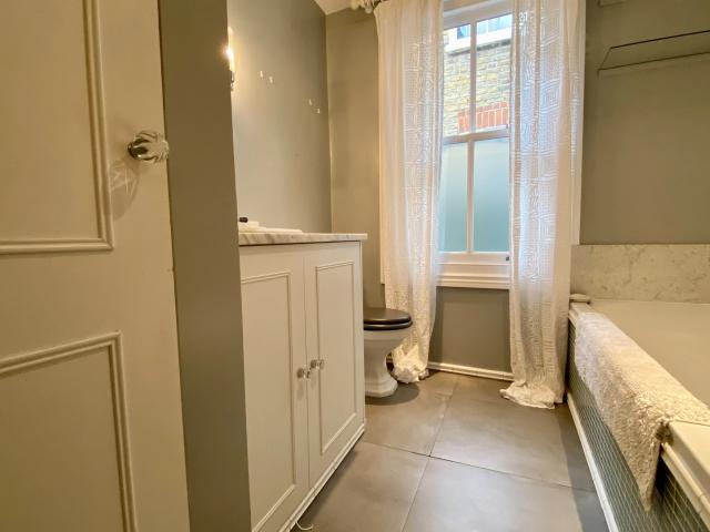 Apartment for rent in Hammersmith, Greater London