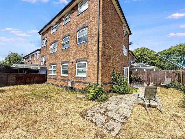 Flat for sale in Wales